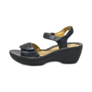 Clarks Wedge Sandals Leather Black Colour For Women