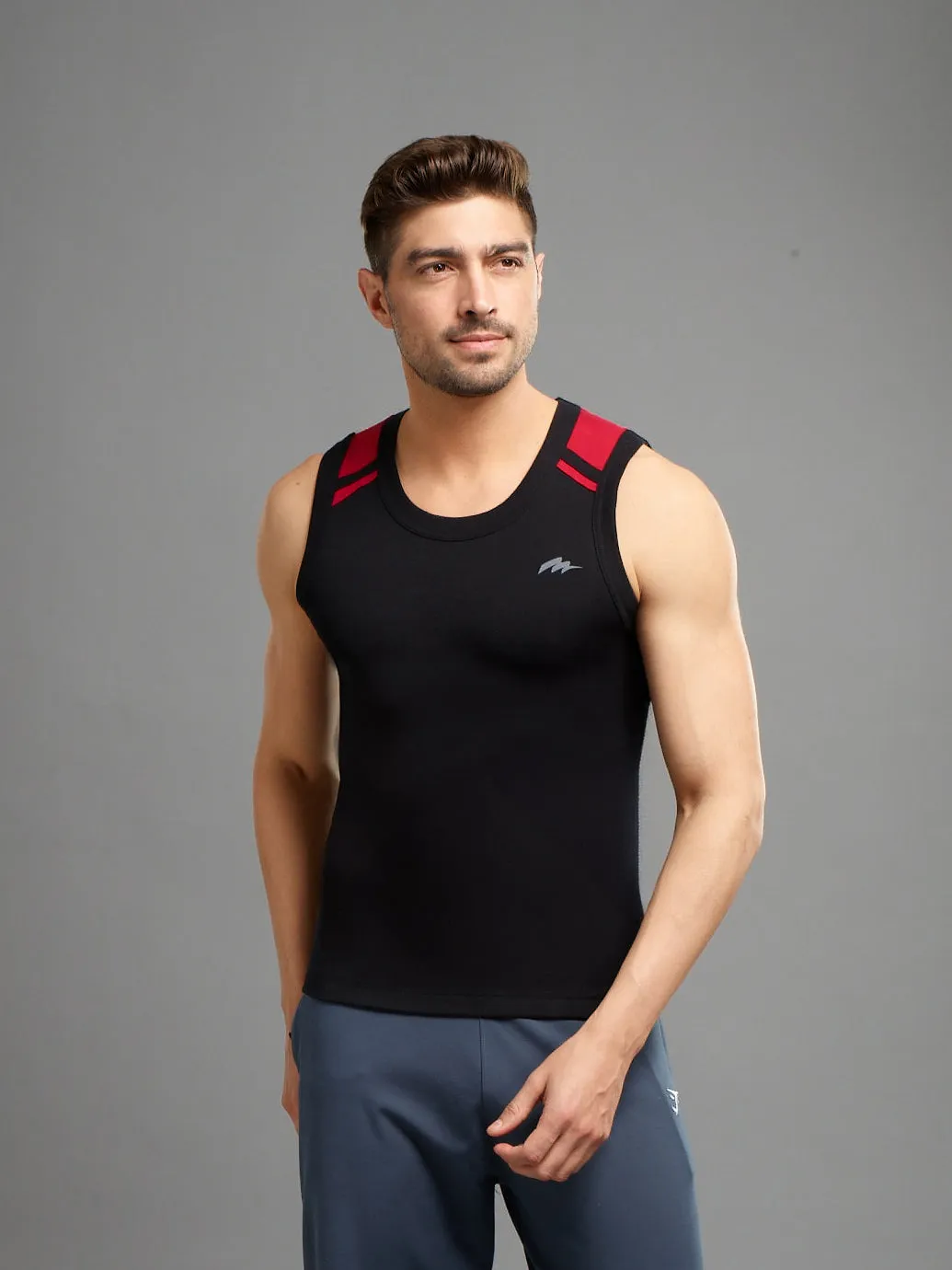 HINT IN TRENDY VEST # 555