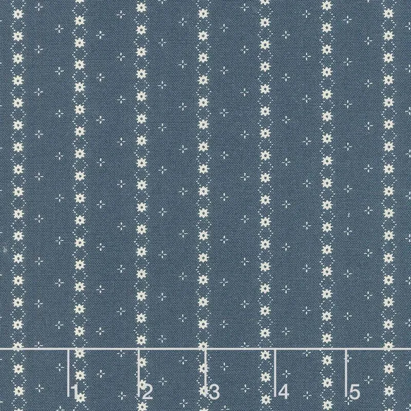 Indigo Gatherings - Daisy Chain Navy Yardage